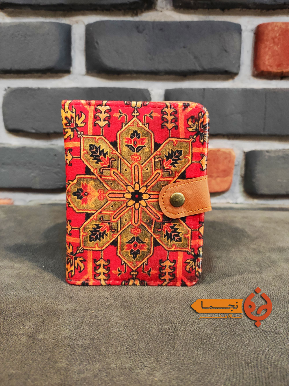 KPDC08 کیف پول کتی دکمه دار طرح سنتی